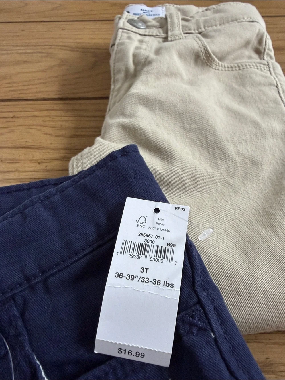 Old Navy Kids Two-Pack Jeans in Cream and Navy